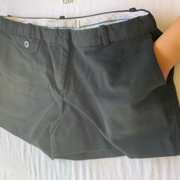 Old Navy Women’s Casual Khaki Short Shorts size 6 US, Solid Black - Picture 7 of 10